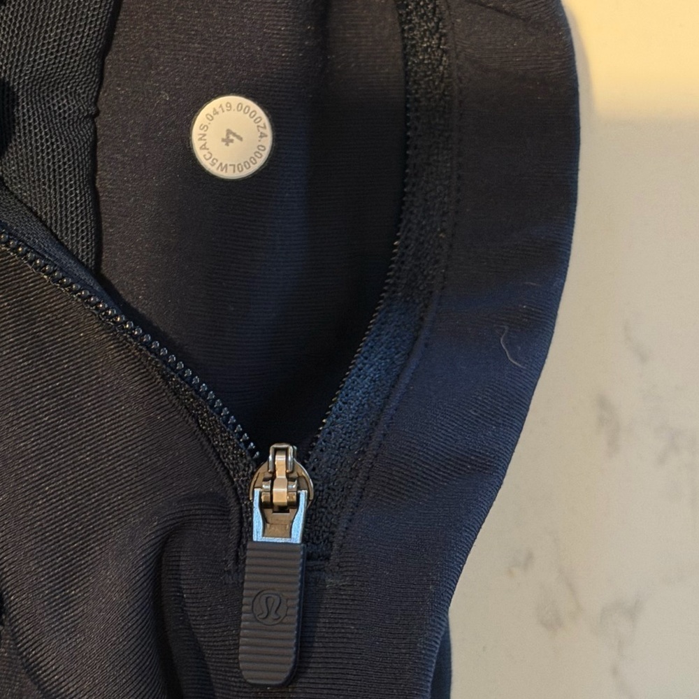 Lululemon Speed Up Tight Full-On Luxtreme in True Navy Size 4 - Picture 5 of 13